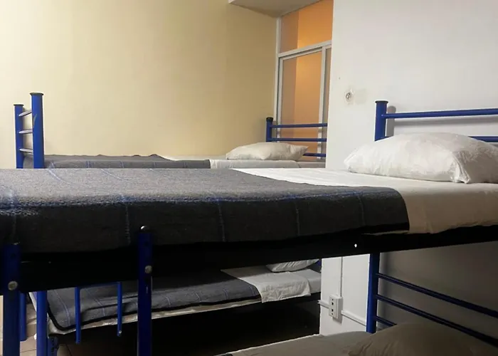 Amigo Hostal *
