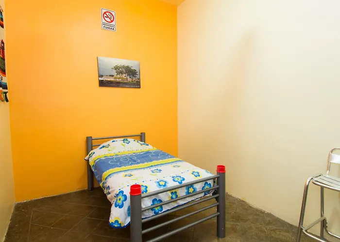Amigo Hostal *