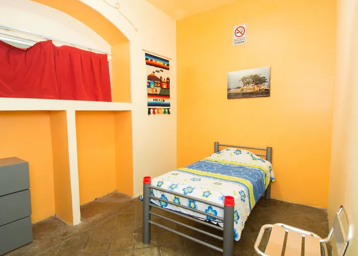 Amigo Hostal