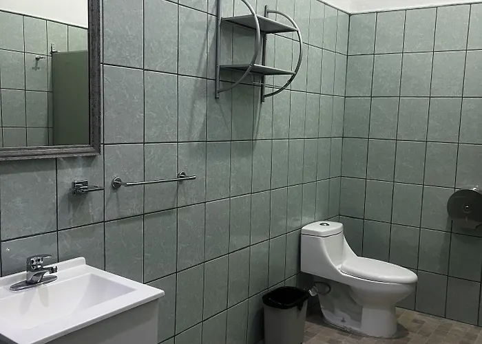 Amigo Hostel *