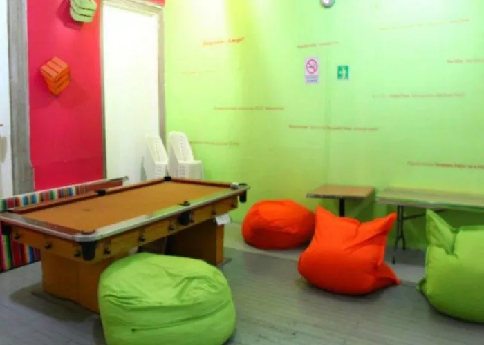 Amigo Hostal *
